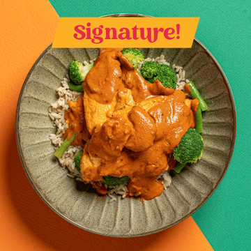 Signature: Makhani Coconut Chicken Curry with Broccoli, Green Beans & Brown Rice